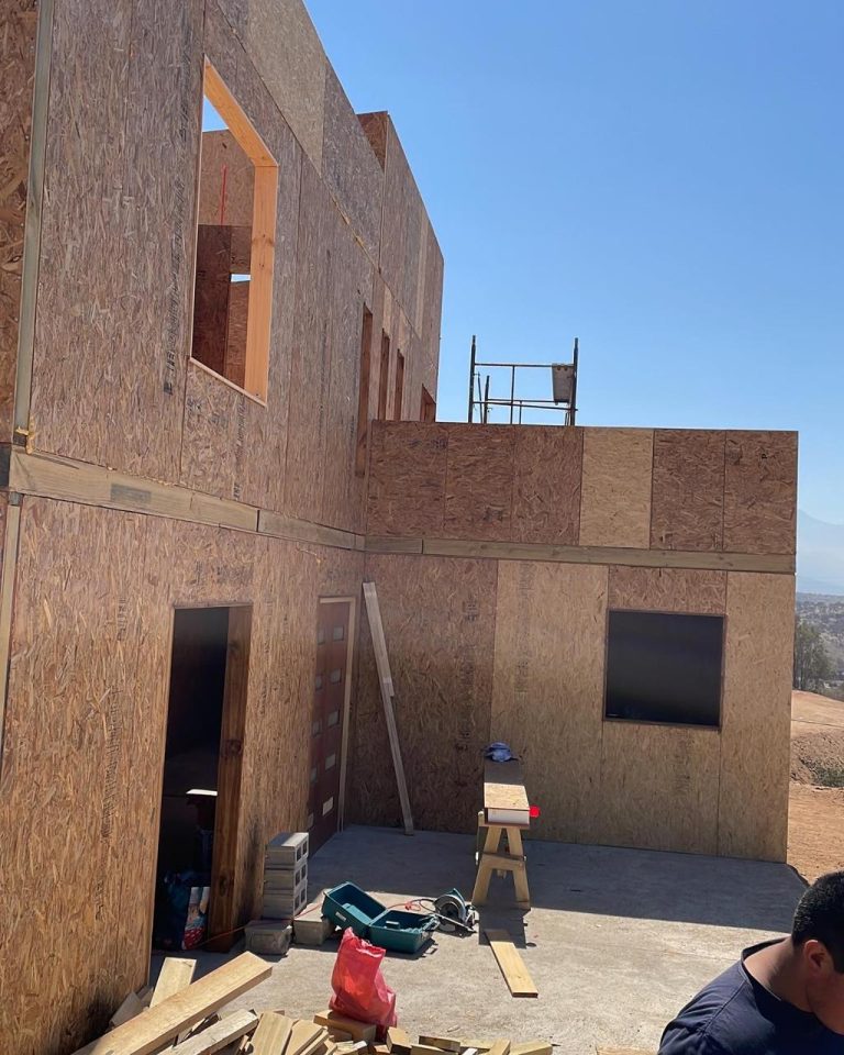 8384600c-d5c7-4f5b-8eda-3190904db4fc